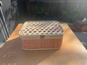 Caja de Almacenamiento de Bambú Tejida con Tapa Hexagonal, Caja Decorativa Natural para el Hogar, Artesanía de Tejido Elegante - Product Image 6