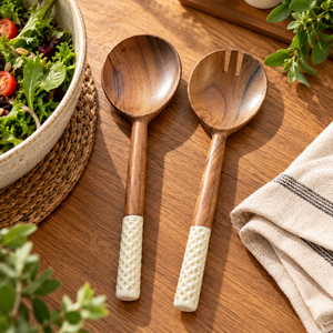 Fabricant de cuillères à salade en bois avec manches en résine verte |   Cuillères de service personnalisées en gros OEM ODM - Product Image 3