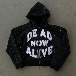 Sudadera con capucha personalizada para hombre, estilo streetwear, de algodón desgastado, con apliques bordados, parches y cremallera, en tejido French Terry de 500 GSM, con pedrería, color negro. - Product Image 1