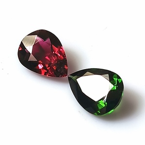 Ensemble de 2 pierres précieuses de tourmaline naturelle zambienne calibrée, multicolores pastel, taille poire, 7x9 mm, 2,80 carats au total - Product Image 1