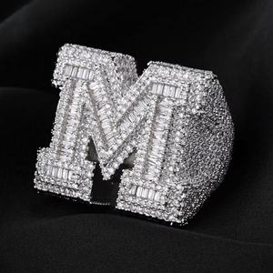 Bague élégante en argent 925 avec moissanite, pierre étincelante, bijou tendance hip-hop, accessoire de fête unisexe, cadeau - Product Image 1