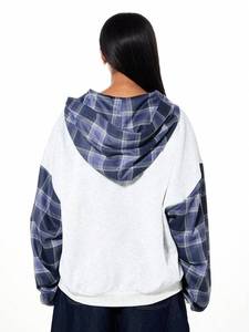 Sweat à capuche zippé intégral pour femme, manches à carreaux, gris clair, en molleton mélangé de coton, épaules tombantes, dégradé pulvérisé, style streetwear, automne-hiver, OEM - Product Image 3