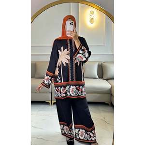 Magnifique ensemble coordonné XL avec imprimé tendance et élégant - Product Image 2
