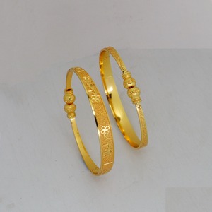 <b>Fashion</b> High Quality Stainless Steel Jewelry Wholesale Bulk Gold Plated Bangle <b>Bracelet</b> Luxury Geometric Bangle For Women GIft - Product Image 3