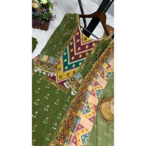 ชุดสูทผู้หญิงสวยๆทำงานด้วยมือกระจกจริง - Product Image 3