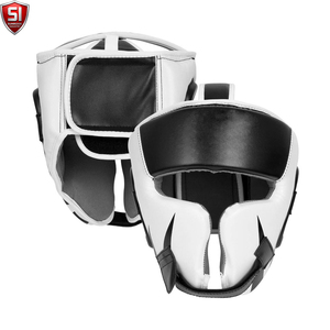Protector de Cabeza para Montar a Caballo SUMROOS Premium de PVC Transpirable con Cierre de Velcro y Ventilaciones con Químicos Más Seguros para Entrenamiento y Competición - Product Image 3