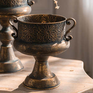 Jarrón de Metal Antiguo para Flores, Maceta de Bronce Vintage, Maceta de Hierro Retro para Jardín, Centro de Mesa Decorativo para Bodas, Soporte de Lujo para Lazos de Mesa - Product Image 2