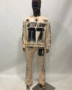 ผู้ผลิตเสื้อผ้าปากีสถานที่ดีที่สุดประจำปี 2025 กางเกงขาบานแบบสั่งทำพิเศษ สไตล์วินเทจฟอกสีแบบแอซิดวอชและซันเฟด ชุดวอร์มผ้าฝ้ายพิมพ์ลายพัฟสำหรับผู้ชาย - Product Image 4