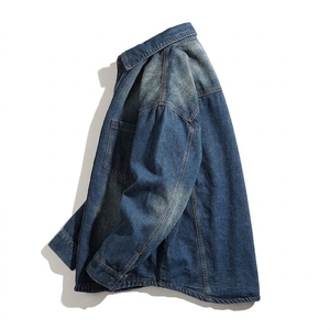 Chemise-veste en jean bleu délavé pour homme, manches longues, boutonnée, poches poitrine, coupe ample, style décontracté - Product Image 3
