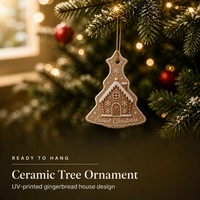Ornamen Natal Keramik Personalisasi Rumah Kue Jahe Dengan Atap Bersalju Manis Natal