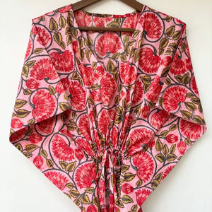 ชุดเดรสยาวแบบคาฟตันลายดอกไม้สไตล์อินเดีย ผ้าฝ้ายแท้ 100% สำหรับใส่เที่ยวทะเลหรือชายหาด เหมาะสำหรับผู้หญิง - Product Image 1