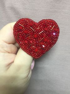 Broche Elegante Hecho a Mano con Bordado y Cuentas para Bodas Unisex y Uso Formal/Casual - Product Image 4