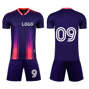 เสื้อฟุตบอลคุณภาพสูง สกรีนโลโก้และหมายเลขด้วยระบบดิจิตอล แห้งเร็ว ผลิตจากผ้าสแปนเด็กซ์/โพลีเอสเตอร์ ชุดฟุตบอลสำหรับฤดูร้อน - Product Image 2