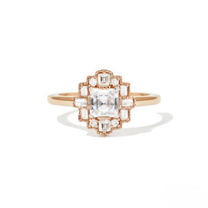 Anillo de Plata de Ley 925 con Diamante Cultivado en Laboratorio, Corte Esmeralda, con Piedras Baguette y Redondas, Joyería Nupcial Elegante para Mujer - Product Image 3