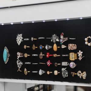 Mensola a Muro in Legno Bianca a 4 Ripiani con 2 Cassetti e Specchio Completo, 8 Luci LED Blu, Armadietto Portagioie con Specchio - Product Image 3