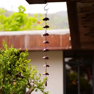 Chaîne de pluie contemporaine en métal avec coupelles connectées pour l'aménagement extérieur - Product Image 3