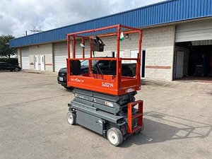 2021 SJ3219 Scissor Lift Reliable Construction Equipment Ready for Export - Product Image 4