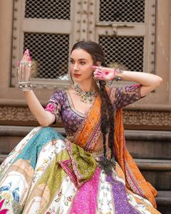 Lehenga de Algodón Muselina Pesada Royal Mirror Aura, Completamente Cosido, Largo hasta el Suelo, con Bordado de Espejos Auténticos y Borde de Lona Patta, Corte Reniya - Product Image 6