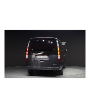Hyundai Staria Cargo 2024 de 3 Plazas con Caja de Cambios Automática, Asientos de Cuero, Volante a la Izquierda, 44,290 km, Combustible Diésel - Product Image 4