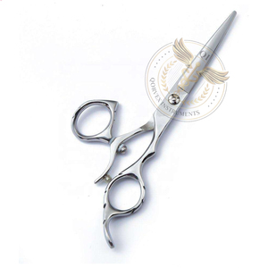 Tijeras de Peluquería Profesionales de Acero Inoxidable de Alta Calidad con Mango Giratorio para el Pulgar, para Suministros de Salón de Belleza, Grado A+, para Diestros - Product Image 3