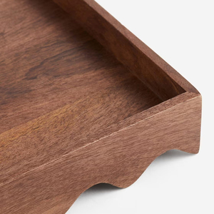 Plateau carré unique en bois avec bordures festonnées au bas, parfait pour un service moderne et une décoration de table rustique - Product Image 5