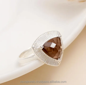 แหวนควอทซ์สโมคกี้ทรงสามเหลี่ยมกรอบพื้นผิวเครื่องประดับวินเทจ - Product Image 2