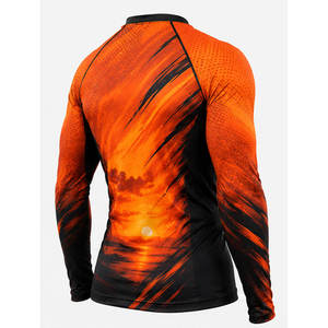 Camiseta Deportiva de Manga Larga para Hombre, Protección UV, Estampado Atardecer Naranja, Secado Rápido, Poliéster - Product Image 3