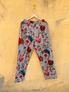 Ensemble de pyjama floral pour femmes Anjali Creations, 100% coton tissé, manches trois quarts, longueur intégrale, vêtements de nuit décontractés doux, col rabattu - Product Image 3