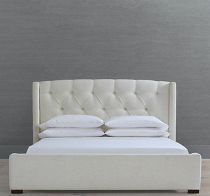 Colección Frontgate Resort, Estructura de Cama Tapizada de Lujo, Cabecera Acolchada, Madera de Caoba Sólida, Diseño Moderno y Minimalista para Apartamento - Product Image 1