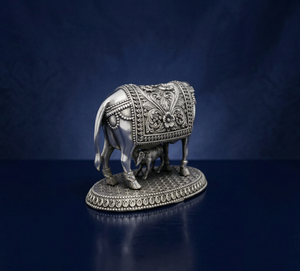 Ídolo de ternero de latón chapado en plata oxidada 999, 4.5x3x3.5cm, 100% latón, Gau Mata Murti, para Puja, decoración del hogar, regalo espiritual, regalo de inauguración de casa - Product Image 4