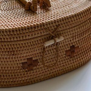 Rattan Eco-Friendly Mini Oval Storage <b>Basket</b> <b>with</b> <b>Lid</b> Handmade Woven Organizer <b>with</b> Handle for Food Storage Home Picnic - Product Image 3