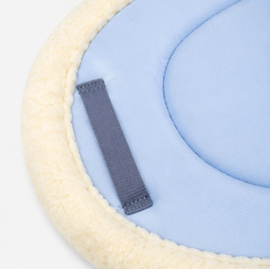 Almohadilla de montura azul de malla con forro de visón y relleno de espuma, multiusos para equitación y carreras. - Product Image 2