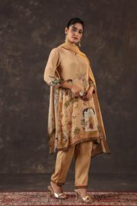 Ensemble de costume traditionnel - Product Image 3