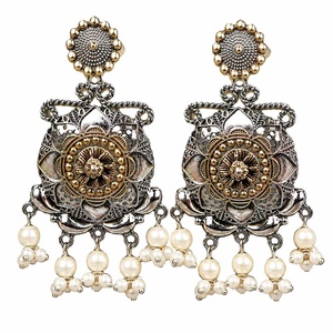 Pendientes Colgantes de Plata Oxidada Bicolor con Engaste de Bisel, Hechos a Mano, con Diseño Floral, Estilo Bohemio Indio, Proveedor Mayorista de Joyería |   Directo de Fábrica - Product Image 6