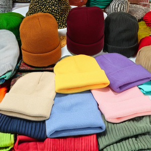 Bonnet unisexe en acrylique uni, très populaire, avec logo personnalisé, rivets, pour sports de plein air, plage, hiver, tricoté, à revers - Product Image 1