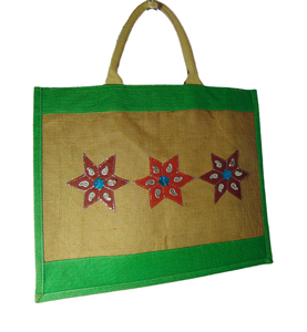Sac fourre-tout en jute brodé d'étoiles Lowellcraft.com avec bordure verte, style bohème, fermeture ouverte, doublure Delhi - Product Image 6