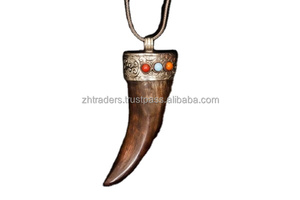 Colmillo de cuerno de lujo hecho a mano y colgantes de cuerno de buey con personalización Cuerno real blanco y marrón - Product Image 2