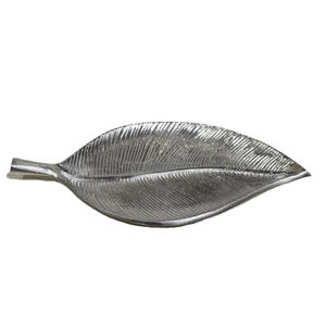 Grand plateau à feuilles en aluminium au design admirable fini argent Plateau de table décoratif en métal Plateau de service pour hôtels - Product Image 2