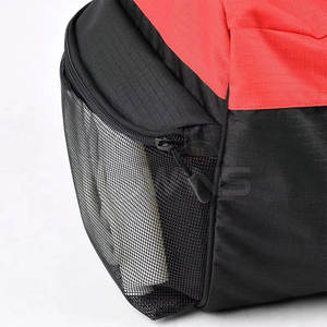 กระเป๋าเดินทางแบบถุงผ้าโพลีเอสเตอร์น้ำหนักเบา ราคาขายส่ง ดีไซน์โดดเด่น รุ่นใหม่มาแรง ใช้ซ้ำได้ สีสันปรับแต่งได้ ความจุ 30-40 ลิตร สายสะพายปรับได้ - Product Image 5