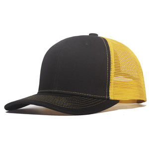Casquettes de baseball trucker en maille personnalisées vierges, effet vieilli, 6 panneaux, avec surpiqûres contrastées et fermeture snapback réglable, vente en gros - Product Image 3