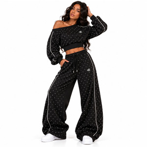Meilleures ventes : Pantalon de survêtement large noir à pois, Sweat-shirt court à épaules dénudées pour femme, Survêtement à passepoil, Sweats à capuche personnalisés en tissu haute densité - Product Image 1