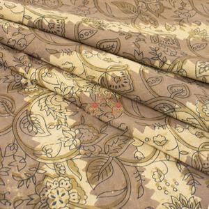 ผ้าพิมพ์ลายดอกไม้ด้วยมือแบบดั้งเดิม ผ้าฝ้าย 100% สำหรับงานควิลท์ ขายเป็นหลา สำหรับตัดเย็บเสื้อผ้า - Product Image 2