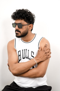 Bracelet tennis en argent 925 pour homme, motif croix, serti de diamants moissanite, élégant, bijou de fiançailles, cadeau pour homme - Product Image 3