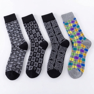Chaussettes courtes personnalisées pour hommes avec rayures blanches et bordure de talon, en coton tricoté respirant, pour usage quotidien, style printemps - Product Image 6