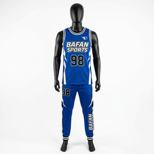 Conjunto de Pantalones y Camiseta de Baloncesto de Malla de Poliéster Premium de 180 GSM, con Franja Azul en Contraste y Logotipo Termotransferible para Hombre - Product Image 1