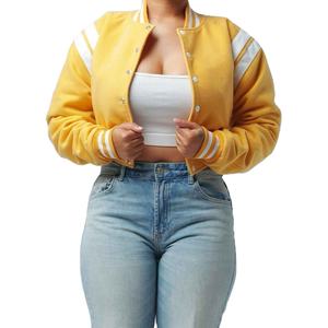 Chaqueta universitaria premium para mujer, diseñada con interior cálido, mangas duraderas y una silueta atlética moderna para un uso diario elegante. - Product Image 1