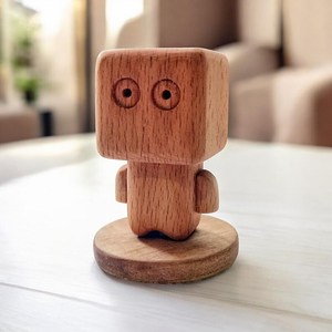 Ornement de robot en bois minimaliste moderne, figurine en bois naturel faite à la main, écologique pour la décoration de bureau et les cadeaux - Product Image 3