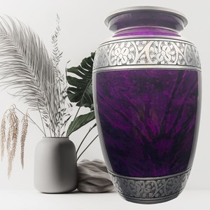 Urne funéraire haut de gamme pour adultes, gravée à la main sur nickel et émail - Product Image 3