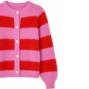 Suéter Cárdigan de Punto Personalizado para Mujer, Estilo Universitario, Color Rosa y Rojo con Rayas, Cuello Redondo, OEM, con Botones - Product Image 3