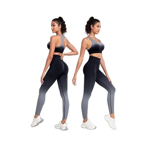 Conjunto de 3 piezas: Sujetador con tiras, leggings cortos y cómodos con efecto levanta glúteos, y banda de resistencia para gimnasio, uso interior/exterior y entrenamiento activo. - Product Image 4